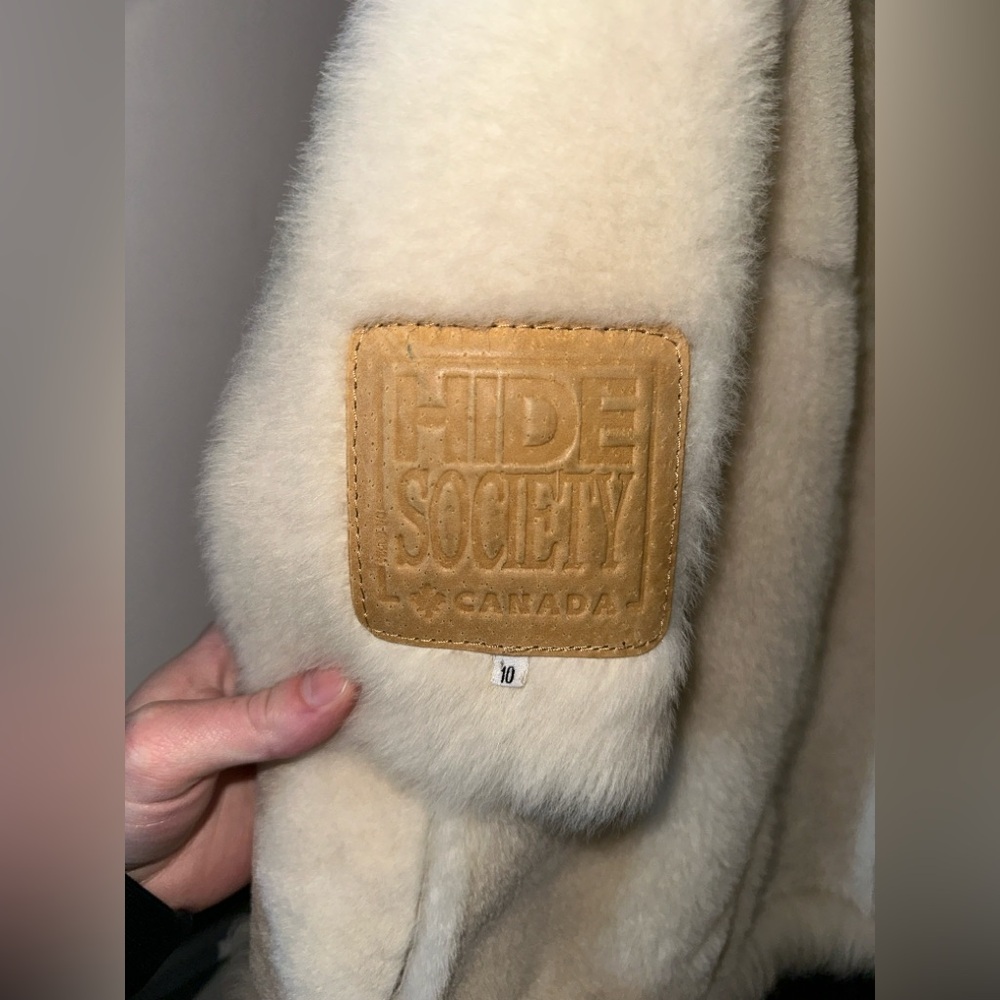 Hide Society Shearling Jacket – Tan/Cream - Picture 3 of 5